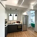 Zeus Downtown Hub With Panoramic View Apartment *