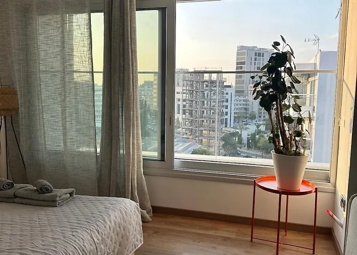 דירה Zeus Downtown Hub With Panoramic View ניקוסיה