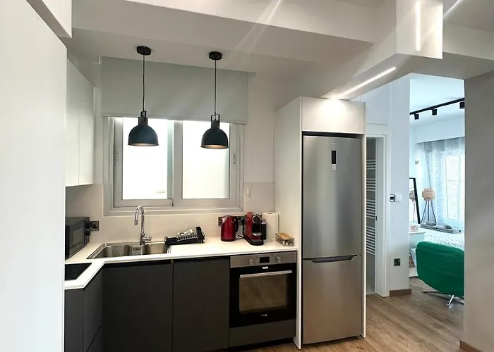 Zeus Downtown Hub With Panoramic View Apartman *